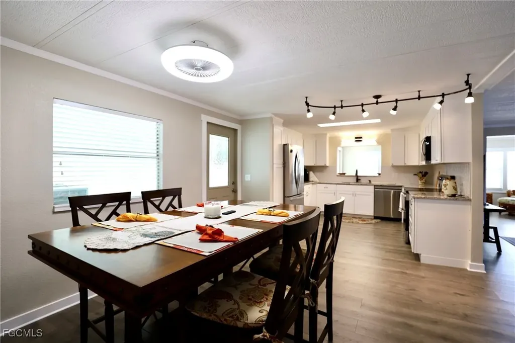 5509 Colonial Road North Fort Myers FL 33917