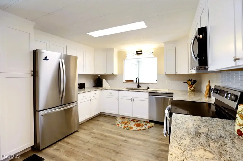 5509 Colonial Road North Fort Myers FL 33917