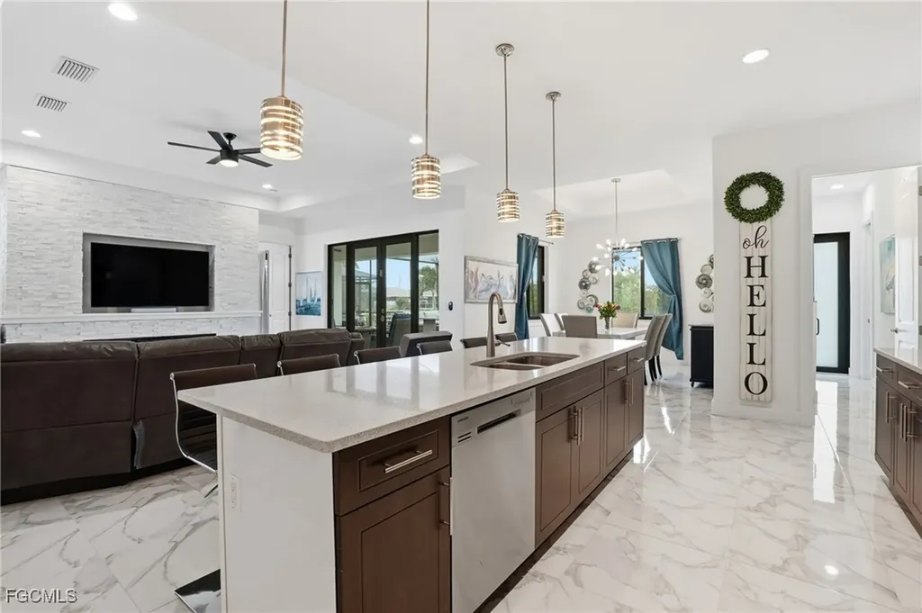1217 SW 15th Terrace Cape Coral FL 33991