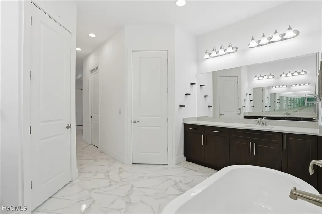 1217 SW 15th Terrace Cape Coral FL 33991