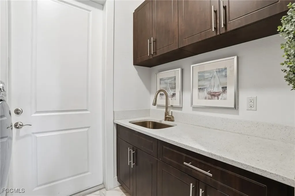1217 SW 15th Terrace Cape Coral FL 33991