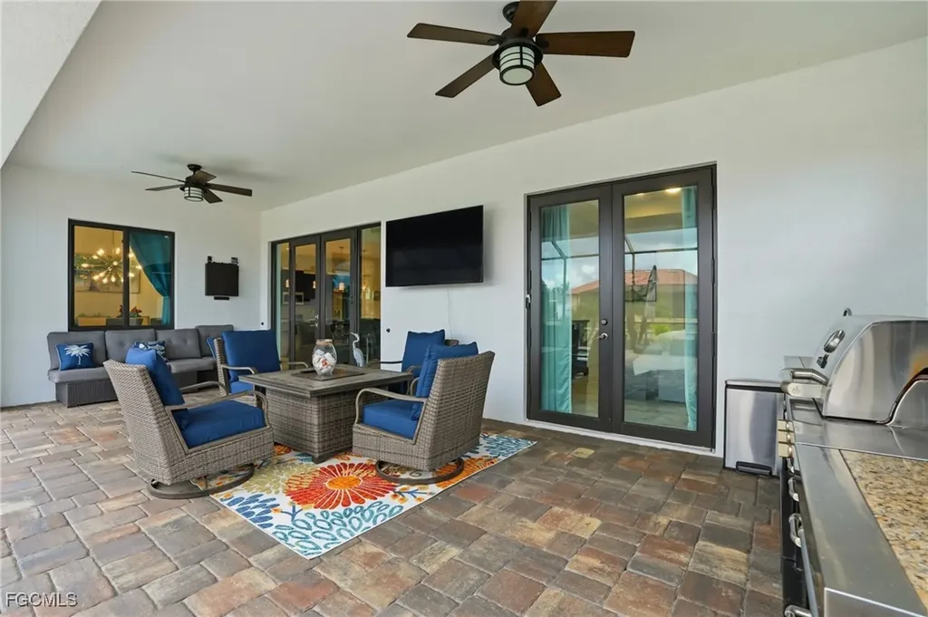 1217 SW 15th Terrace Cape Coral FL 33991