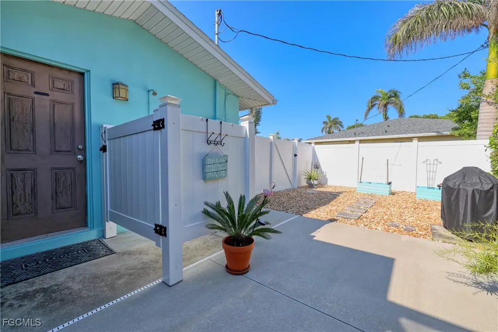 7238 Emily Drive Fort Myers FL 33908