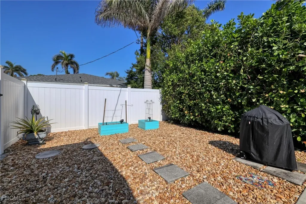 7238 Emily Drive Fort Myers FL 33908