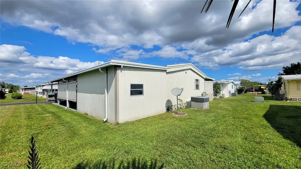 10 Hay Street Alva FL 33920