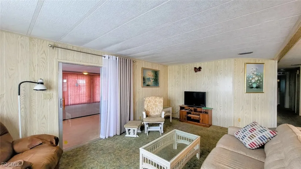 10 Hay Street Alva FL 33920