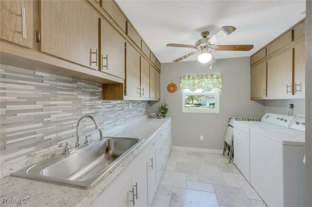 3735 SE 21st Place Cape Coral FL 33904