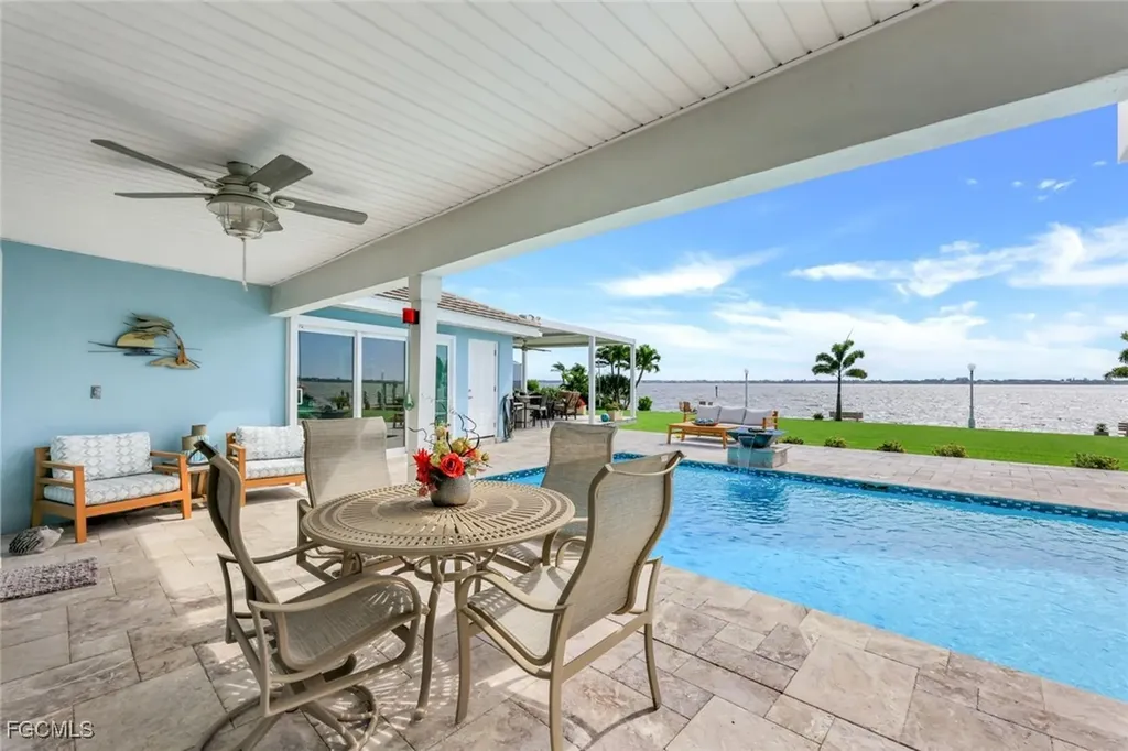 3735 SE 21st Place Cape Coral FL 33904