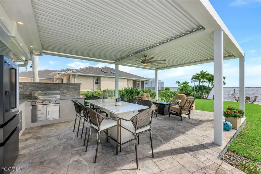3735 SE 21st Place Cape Coral FL 33904