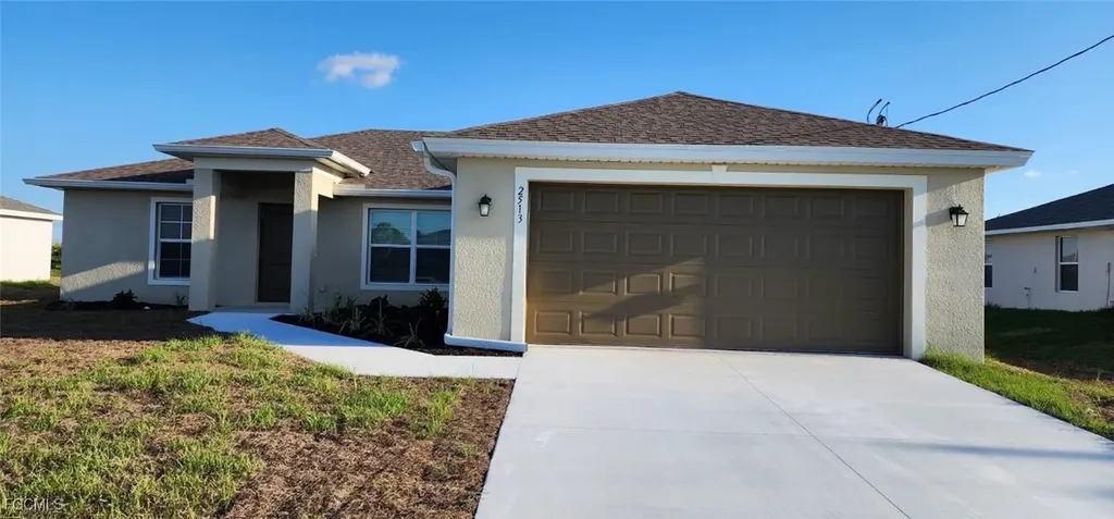 2513 43rd Street SW Lehigh Acres FL 33976