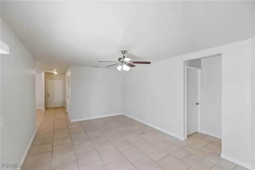 912 Lincoln Avenue Lehigh Acres FL 33972