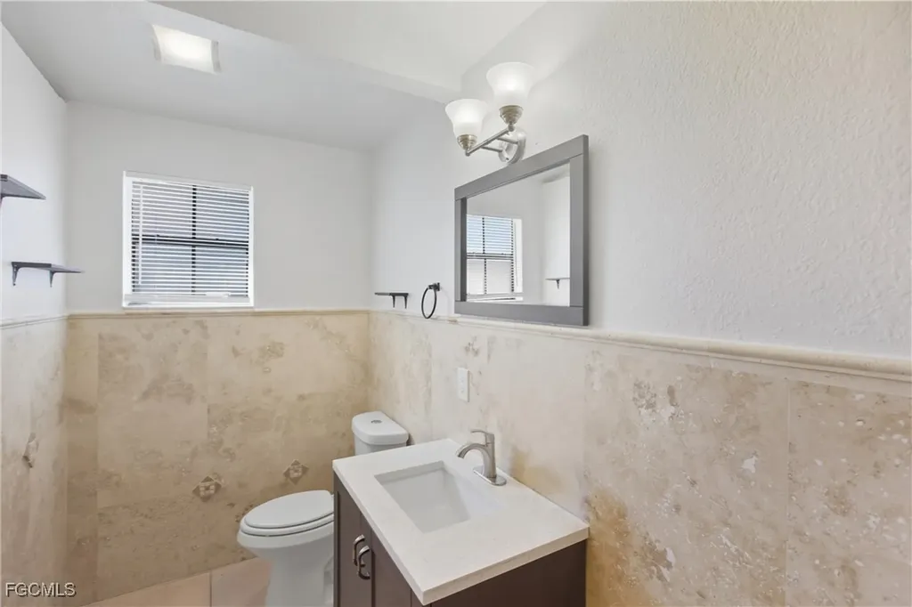 912 Lincoln Avenue Lehigh Acres FL 33972
