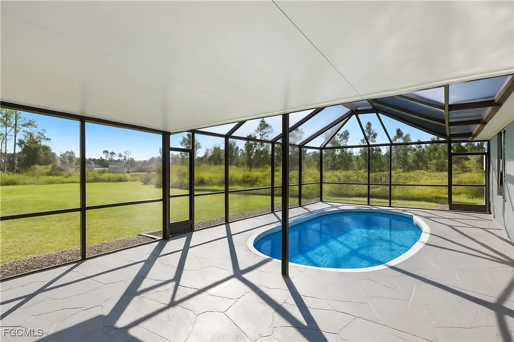 912 Lincoln Avenue Lehigh Acres FL 33972