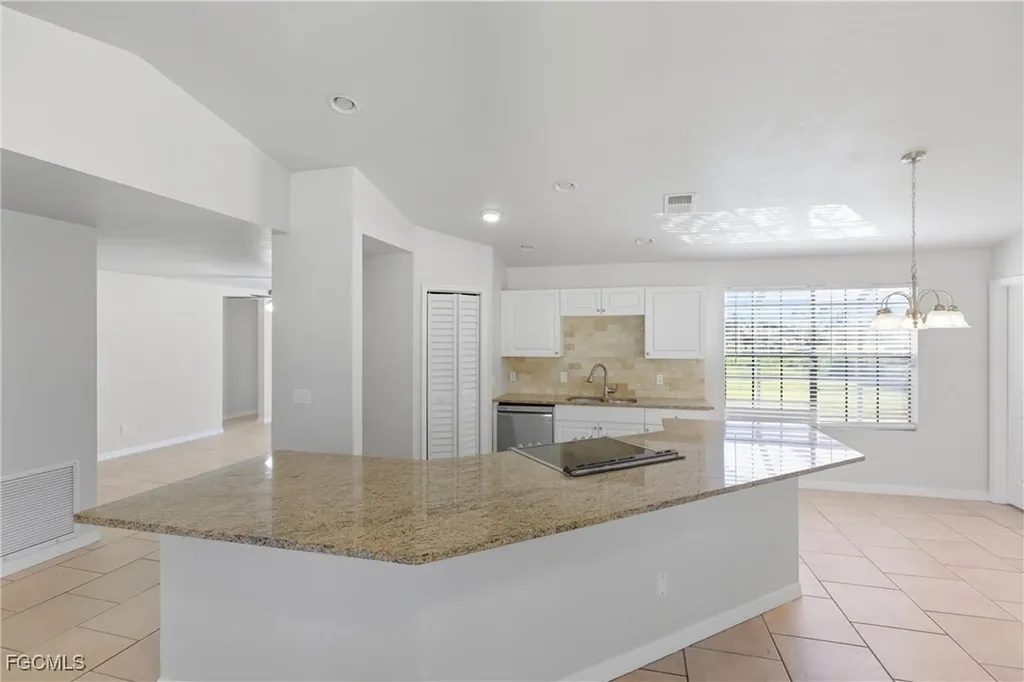 912 Lincoln Avenue Lehigh Acres FL 33972