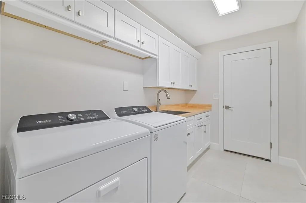 28211 Winthrop Circle Bonita Springs FL 34134