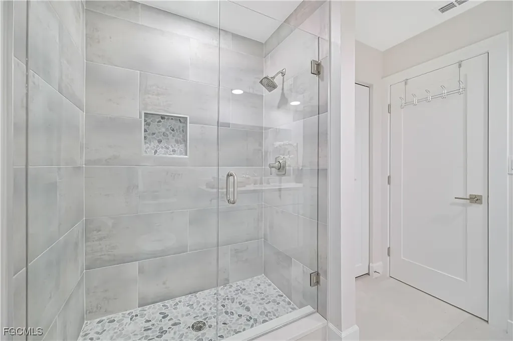28211 Winthrop Circle Bonita Springs FL 34134