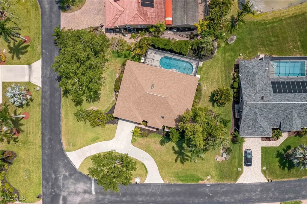 28211 Winthrop Circle Bonita Springs FL 34134