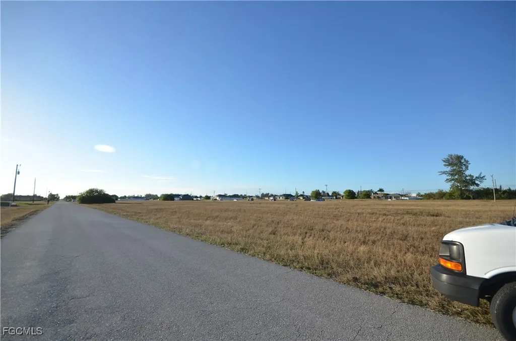 346 NE 15th Terrace Cape Coral FL 33909