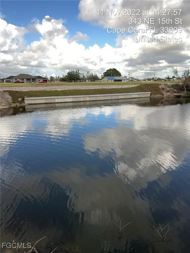 346 NE 15th Terrace Cape Coral FL 33909