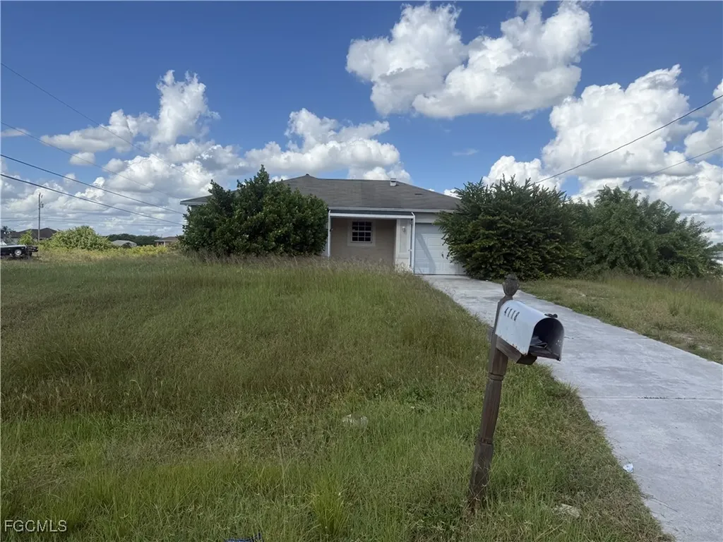 4118 33rd Street SW Lehigh Acres FL 33976