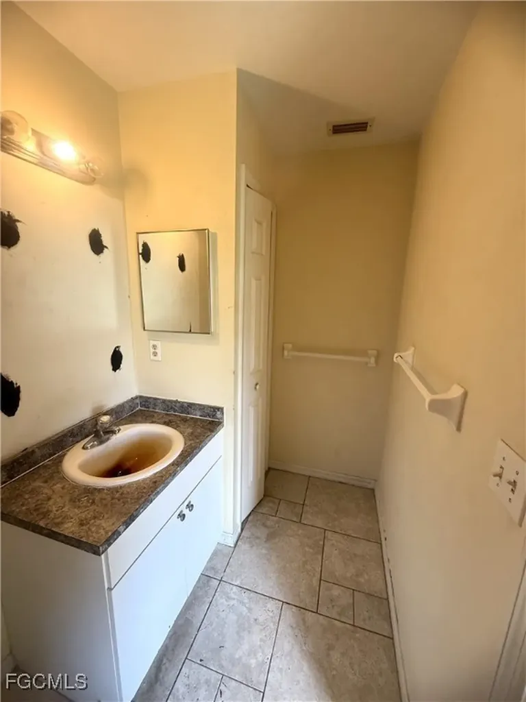 4118 33rd Street SW Lehigh Acres FL 33976