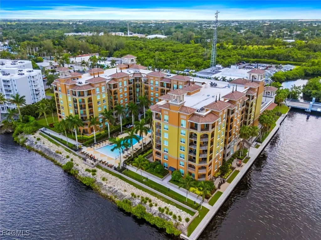 2825 Palm Beach Boulevard Fort Myers FL 33916