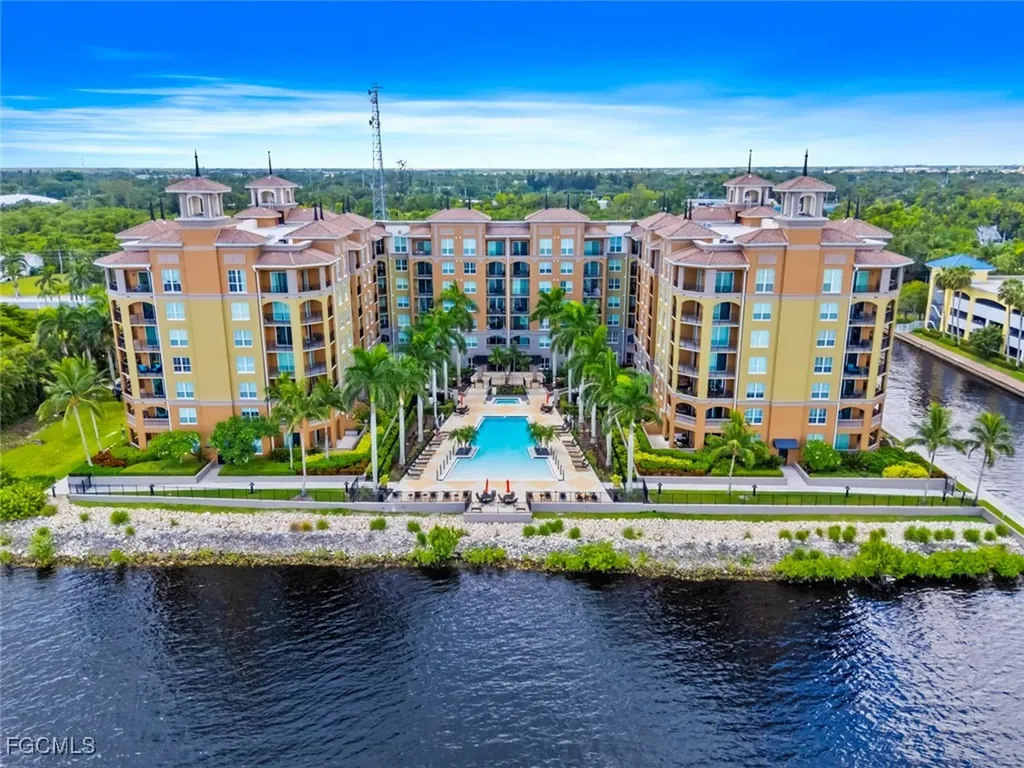 2825 Palm Beach Boulevard Fort Myers FL 33916