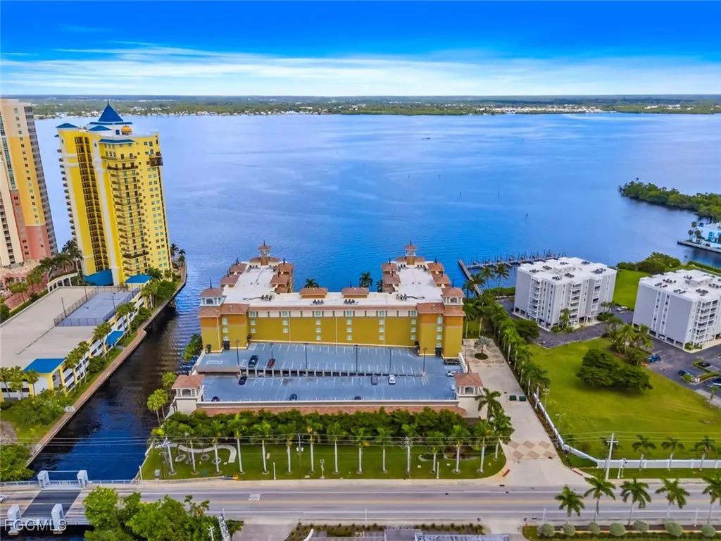 2825 Palm Beach Boulevard Fort Myers FL 33916
