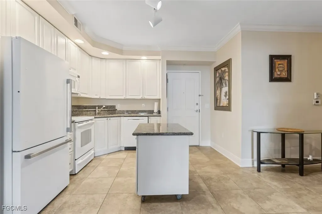 2825 Palm Beach Boulevard Fort Myers FL 33916