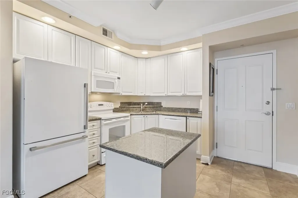 2825 Palm Beach Boulevard Fort Myers FL 33916
