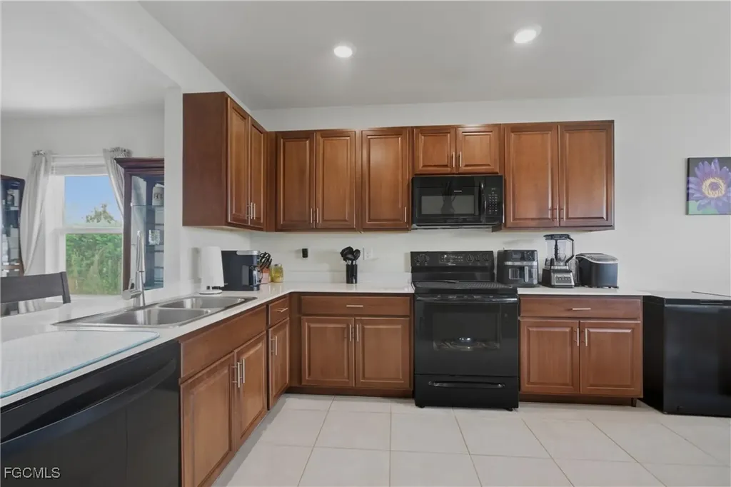 314 SE Van Loon Terrace Cape Coral FL 33990
