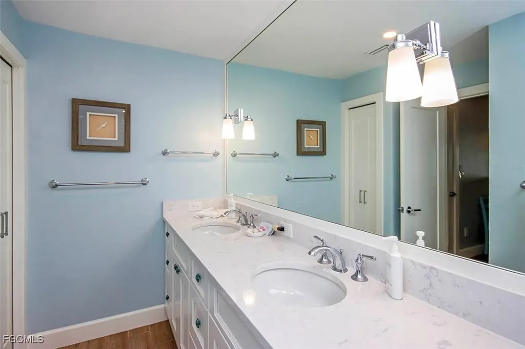 1785 Middle Gulf Drive Sanibel FL 33957