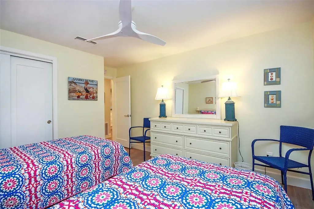 1785 Middle Gulf Drive Sanibel FL 33957