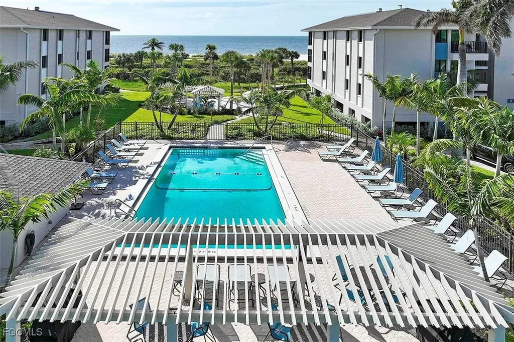 1785 Middle Gulf Drive Sanibel FL 33957