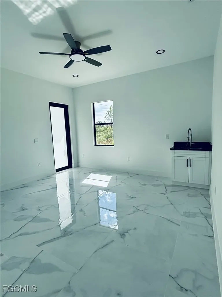 302 E 15th Street Lehigh Acres FL 33972
