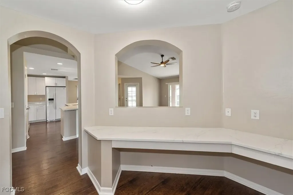 424 NW 14th Street Cape Coral FL 33993