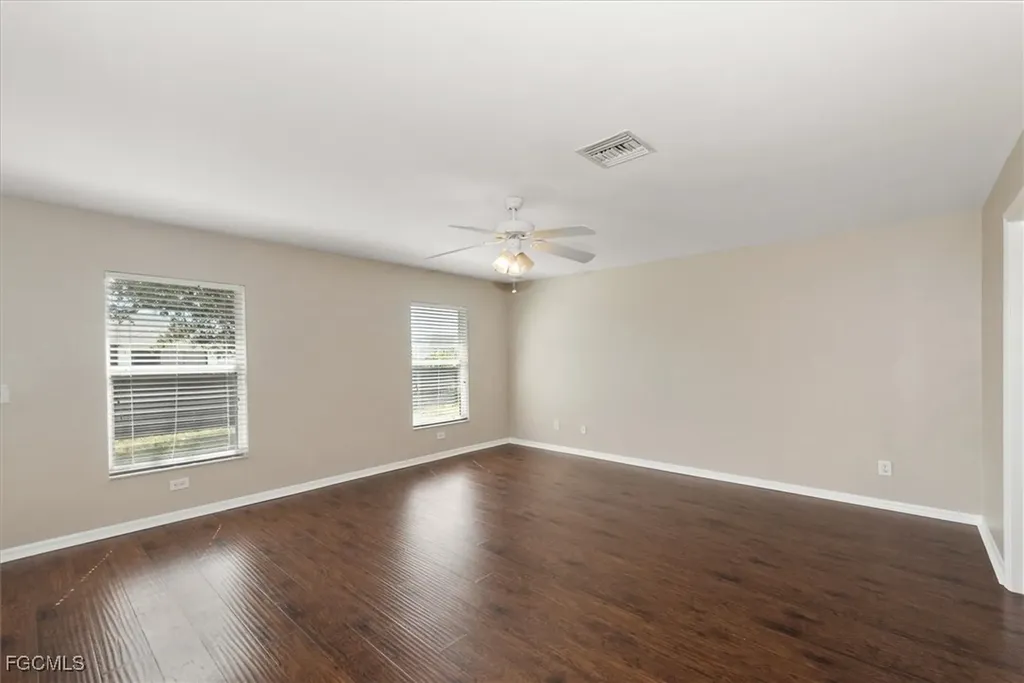 424 NW 14th Street Cape Coral FL 33993