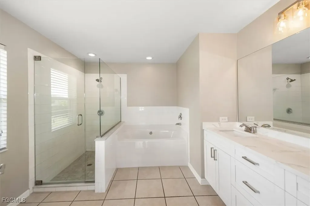 424 NW 14th Street Cape Coral FL 33993