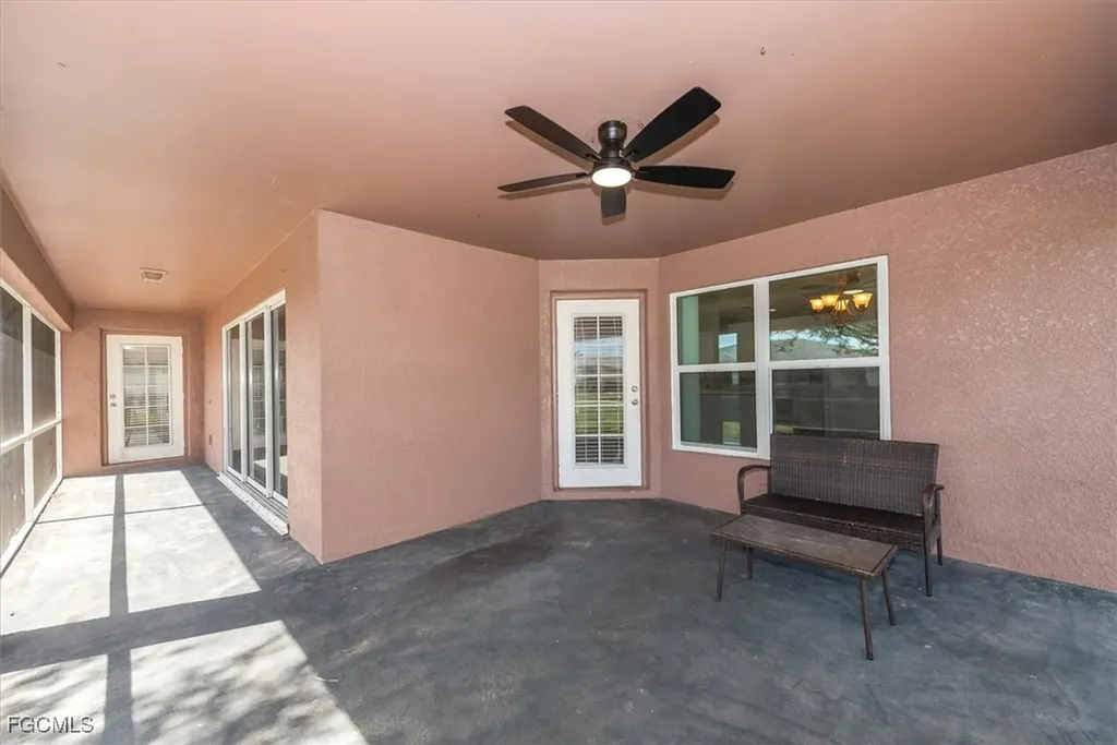 424 NW 14th Street Cape Coral FL 33993