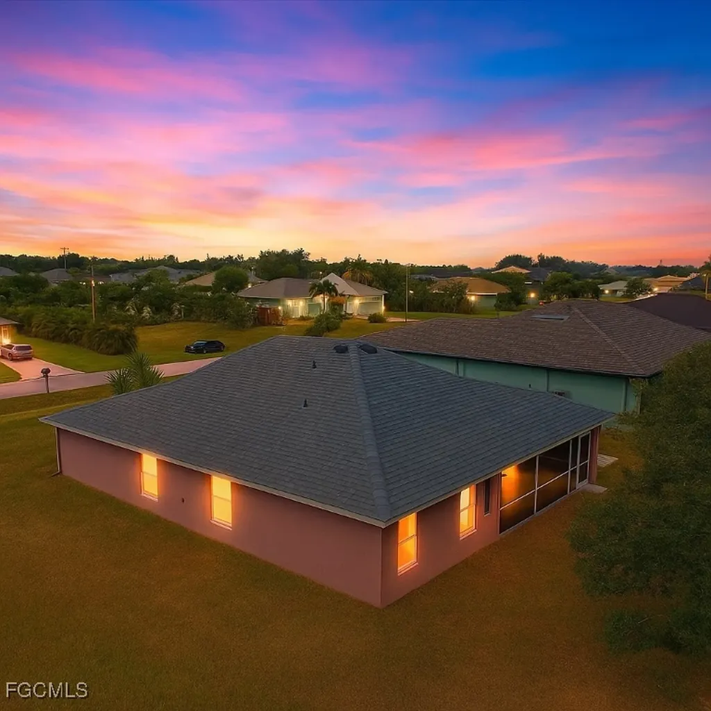 424 NW 14th Street Cape Coral FL 33993