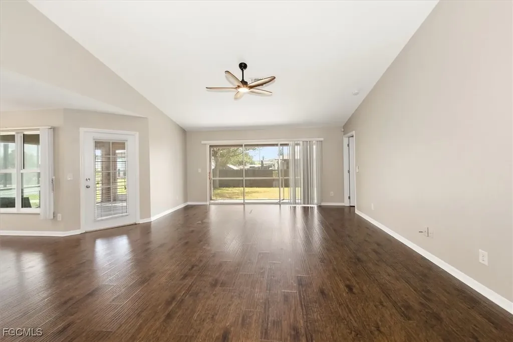 424 NW 14th Street Cape Coral FL 33993