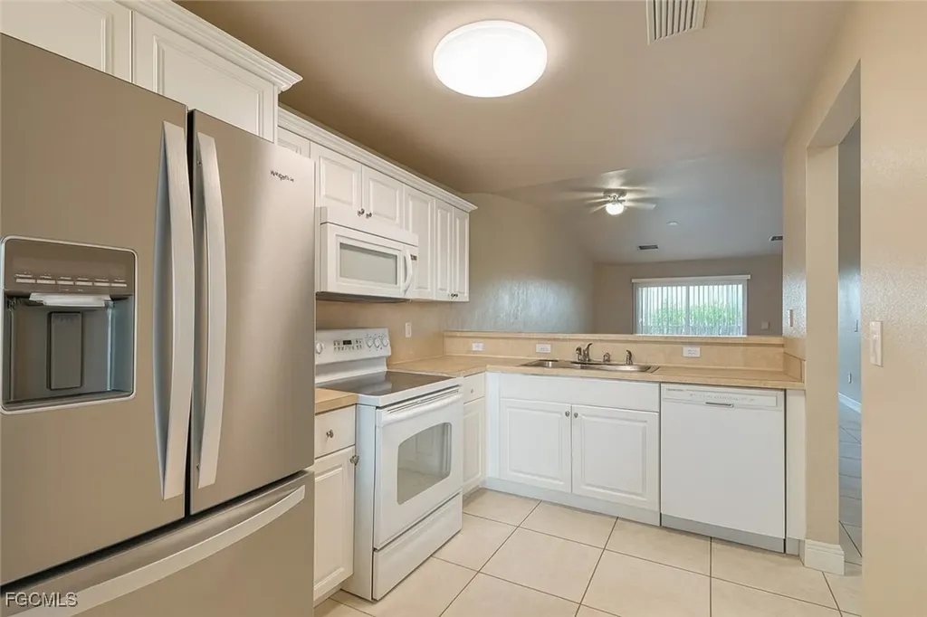 4137 Skyline Boulevard Cape Coral FL 33914
