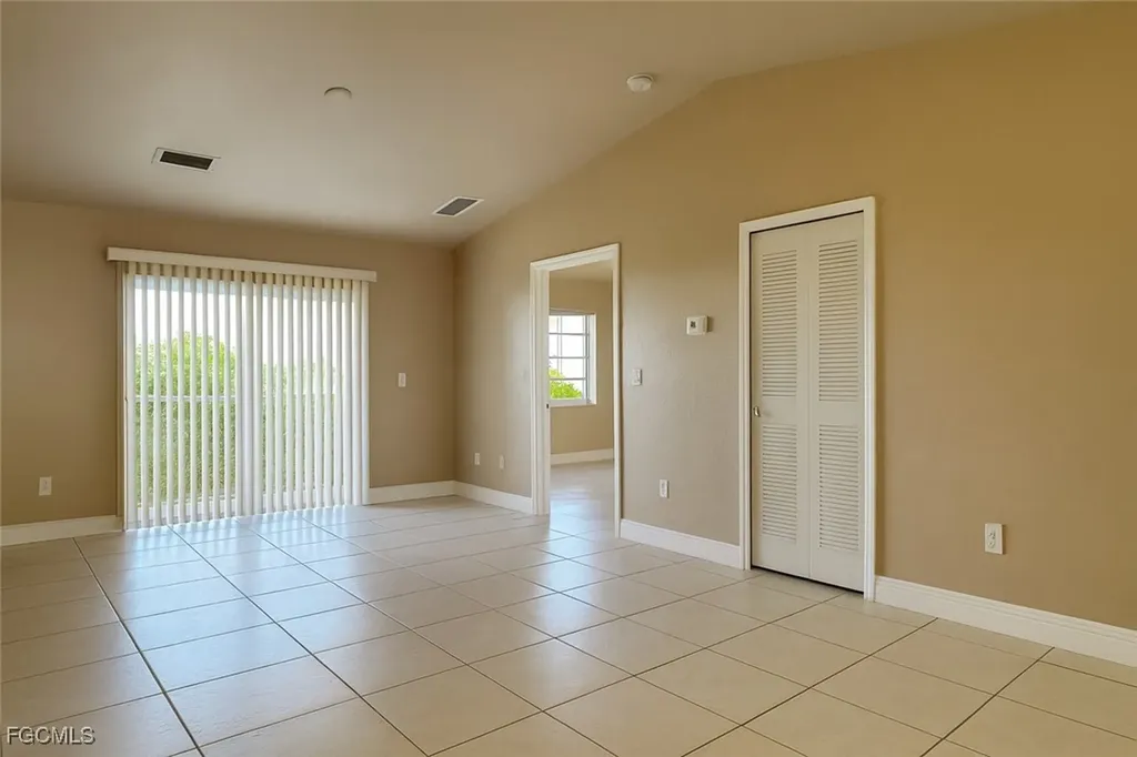 4137 Skyline Boulevard Cape Coral FL 33914