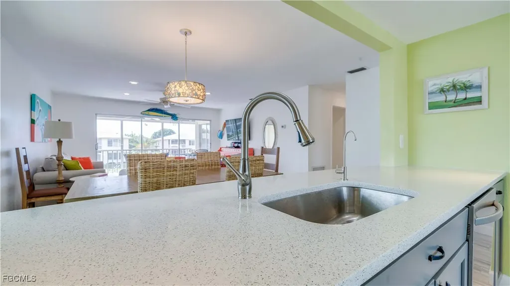 1322 SE 40th Street Cape Coral FL 33904