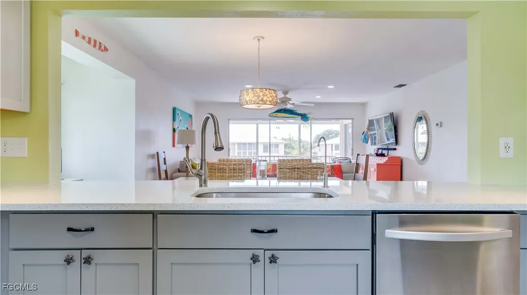 1322 SE 40th Street Cape Coral FL 33904