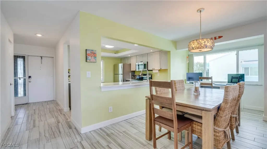 1322 SE 40th Street Cape Coral FL 33904