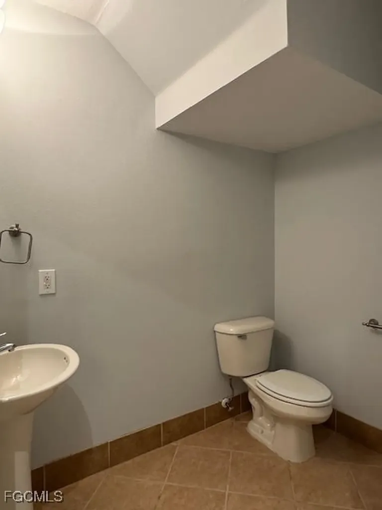 4040 Cherrybrook Loop Fort Myers FL 33966