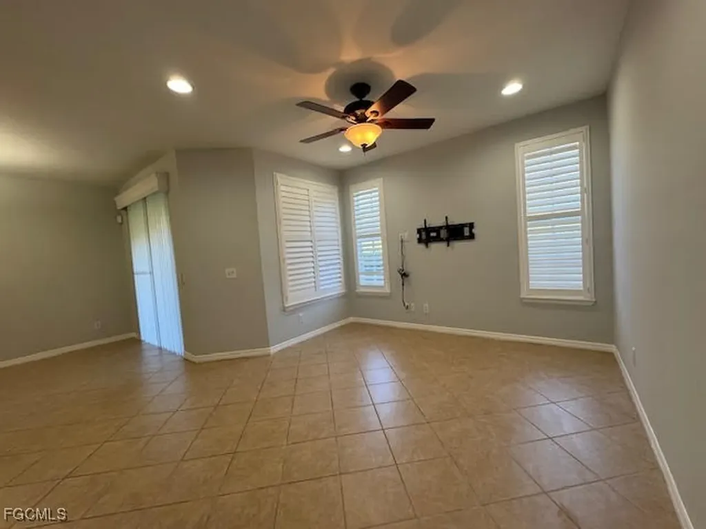 4040 Cherrybrook Loop Fort Myers FL 33966