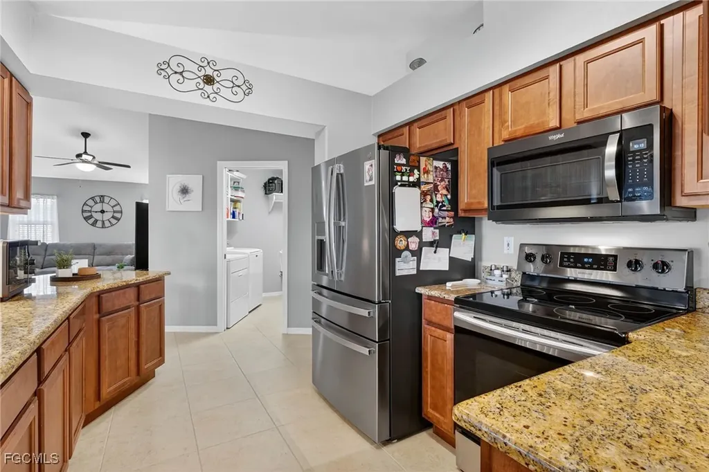 418 SE 31st Street Cape Coral FL 33904