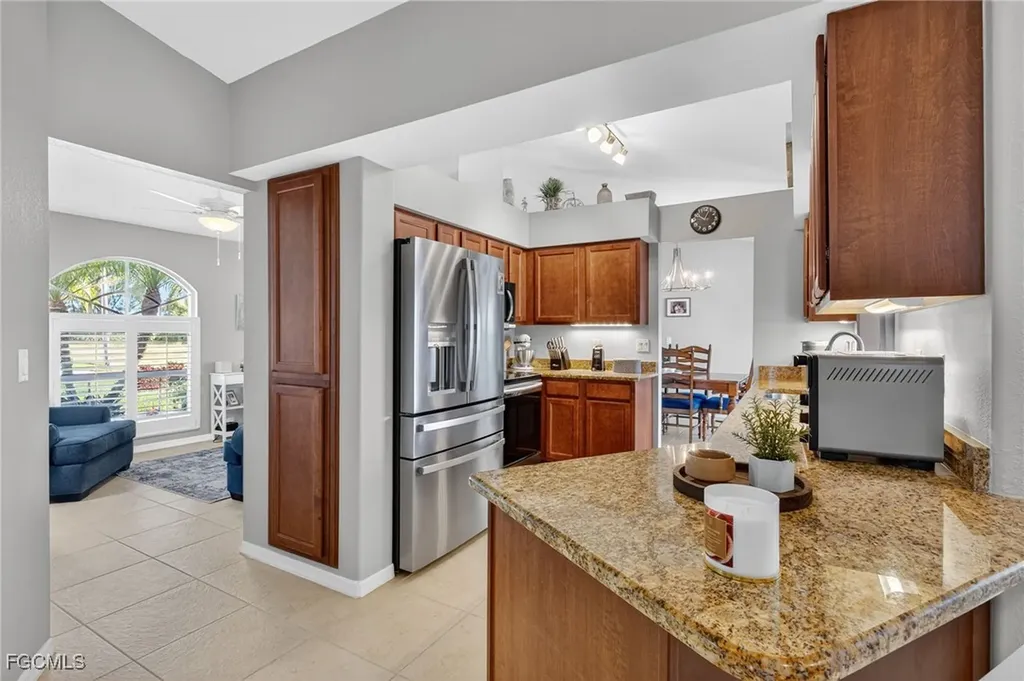 418 SE 31st Street Cape Coral FL 33904